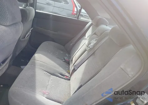 2002 Toyota Camry Le из США, поврежденный, VIN 4T1BE32KX2U557922